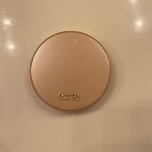 Highlighter that sparkles in the light